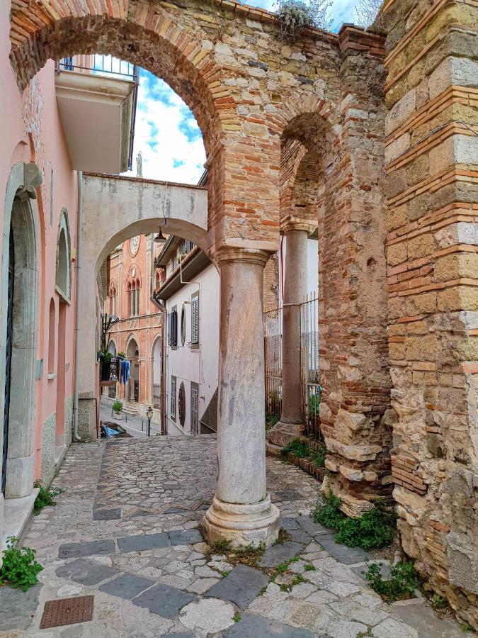 Nari Bed&Breakfast Gaeta Bagian luar foto
