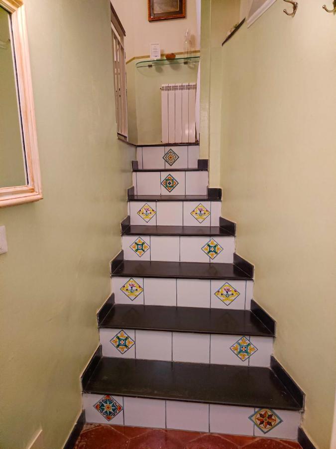 Nari Bed&Breakfast Gaeta Bagian luar foto